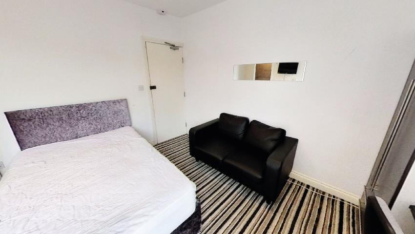 111A QUEENS ROAD FLAT 7-03.jpg