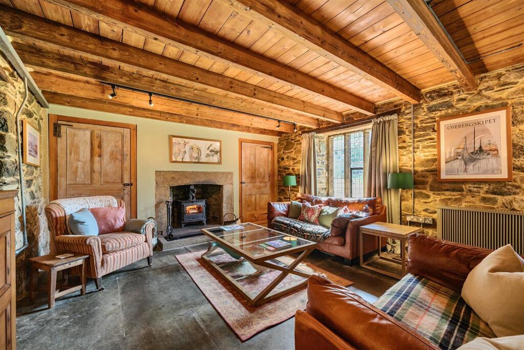Farmhouse Sitting Room