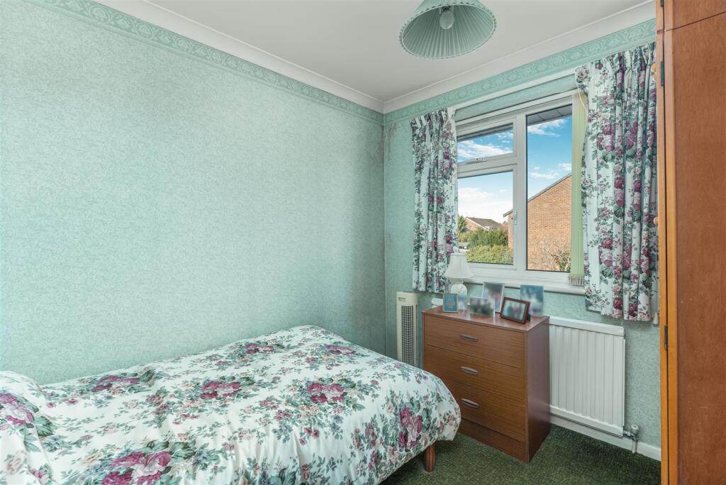 7 Lawrence Leys, Bloxham-25.jpg