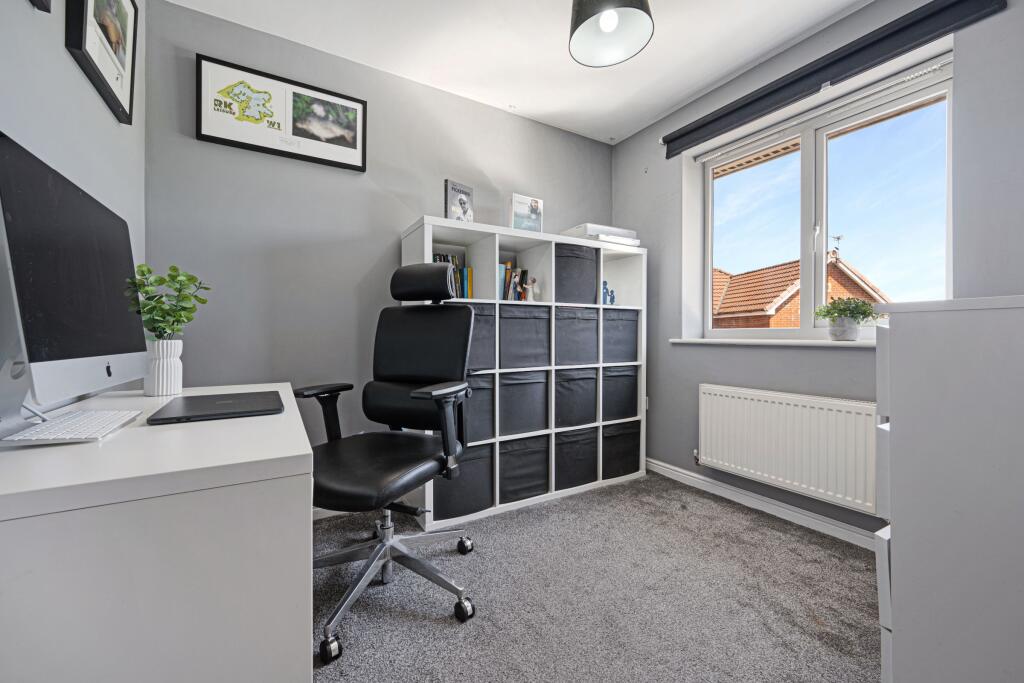 Bedroom 4 / Office