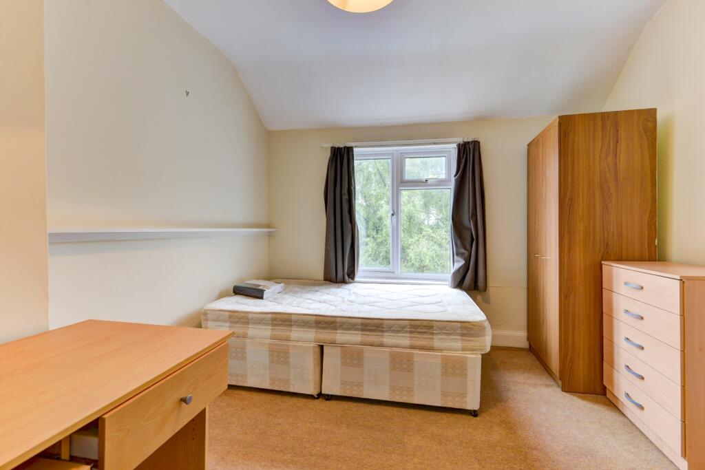 101 Coombe Road Bedroom 4