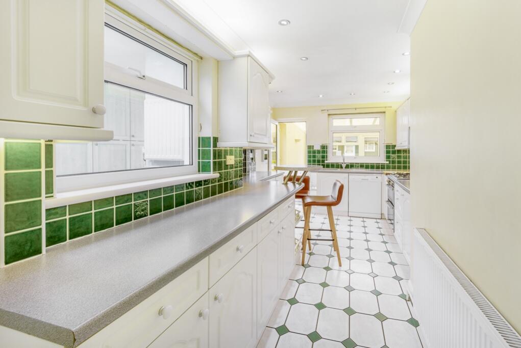 51 Hessle Drive (Boston)-18