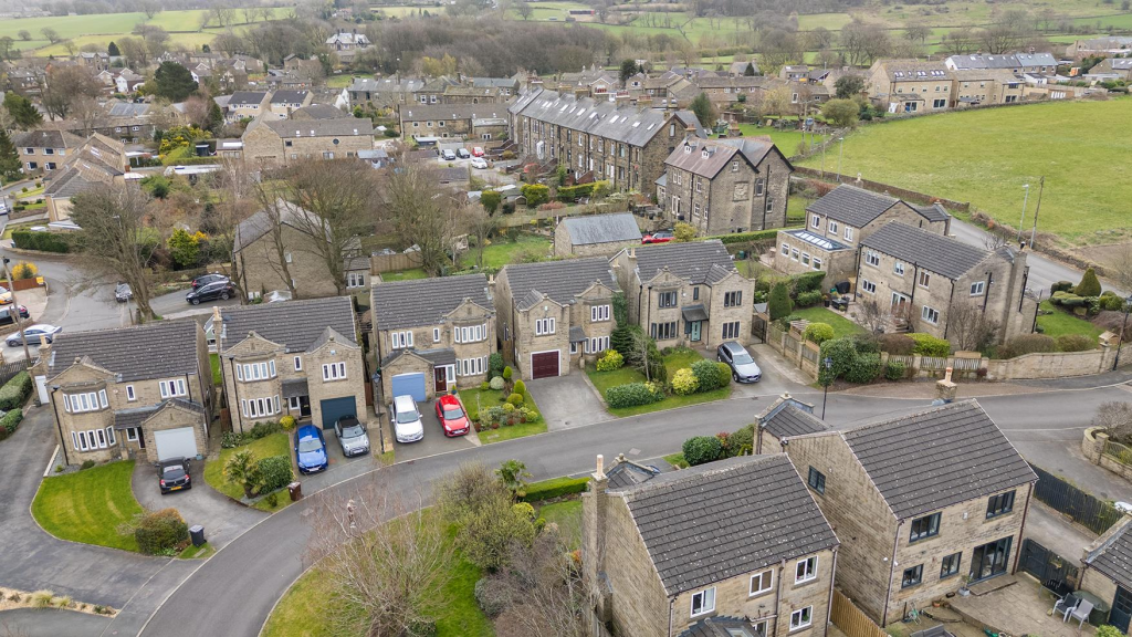 4 Manor Grange, Shepley 01_297.png