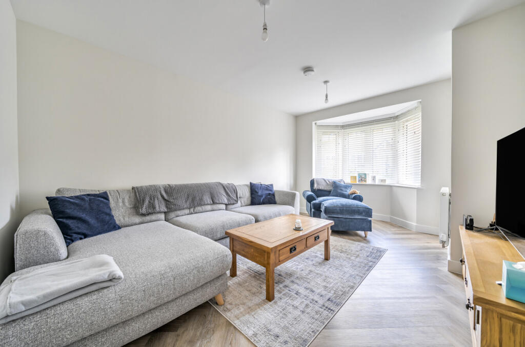 1340444-23-68b5b3...