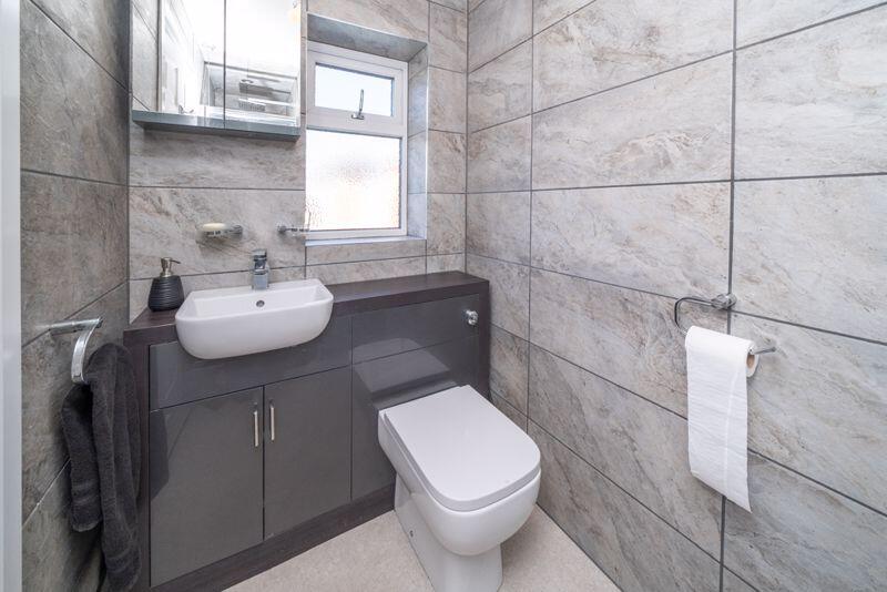 BEDROOM 1 EN-SUITE