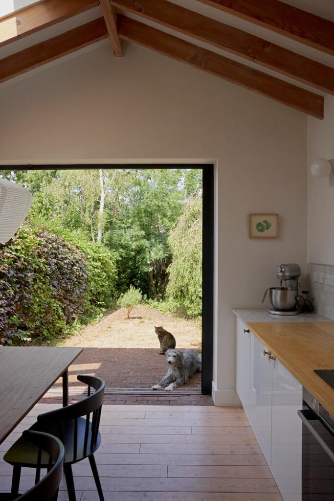 295010 - UPPER BROCKLEY ROAD_33.JPG