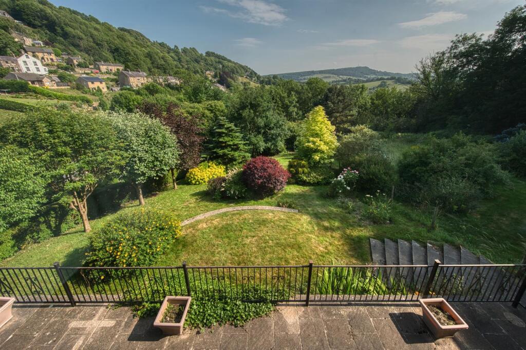 Rear Garden  .jpg