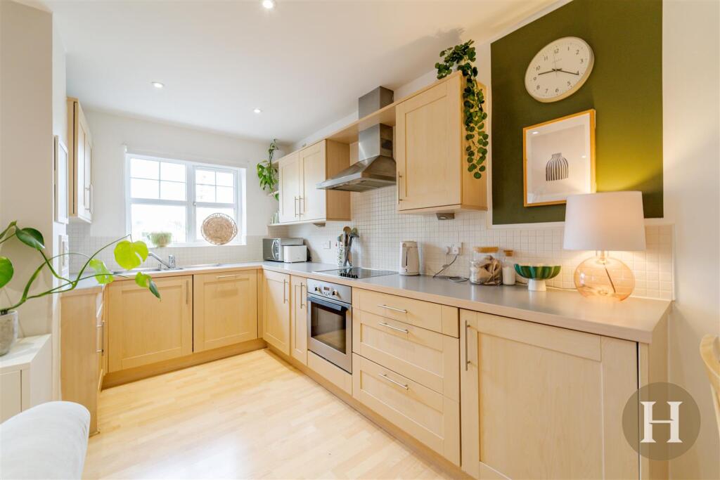 Hadleigh Estate Agents-5.jpg