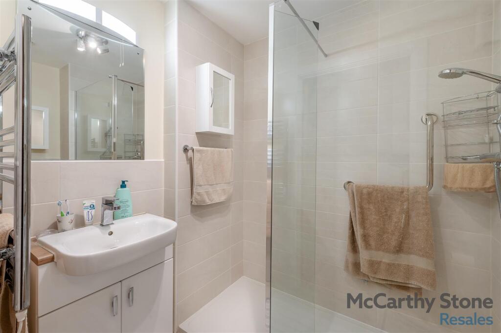 8649139-interior17.jpg