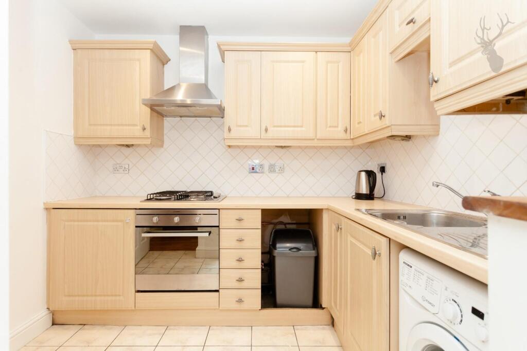 Blondin Street (15).jpg