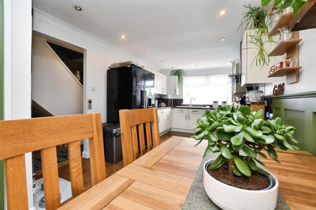Fitted Dining Kitchen