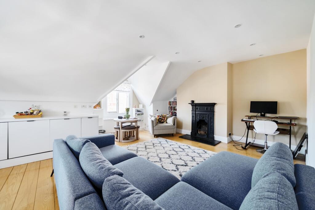 1340686-7-689f5c6...