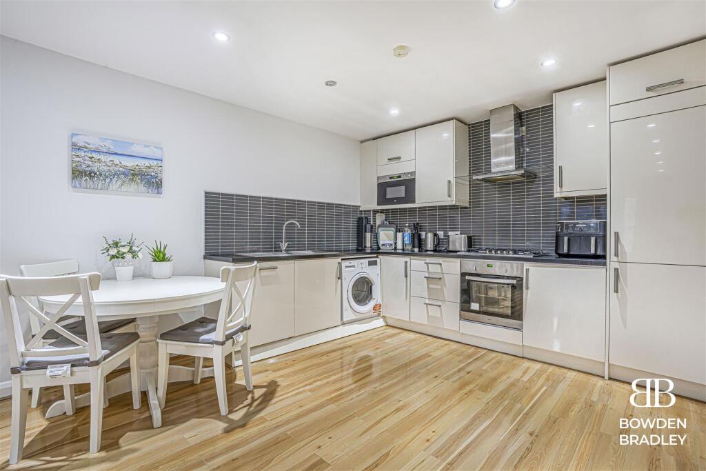 Living Room/Kitchen