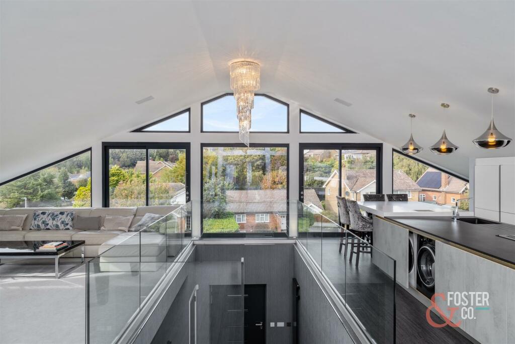 Hill Drive, 17-011.jpg