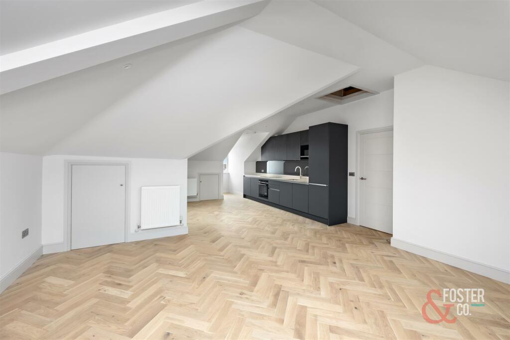 Clarendon Villas, 51 - Flat 9-007.jpg