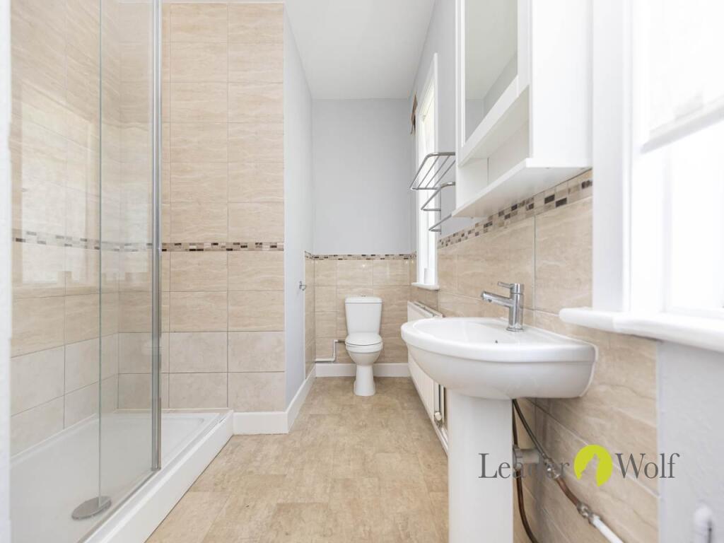 Ground floor bathroo