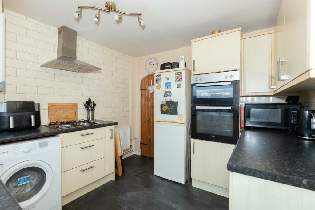 114a Western rd_5.JPG