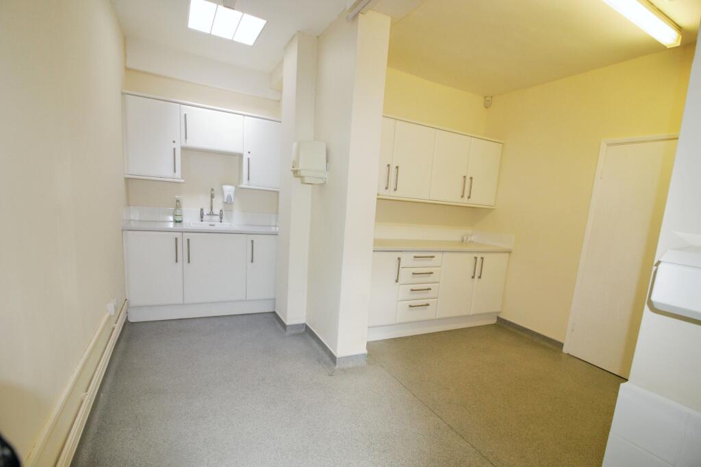 Downstairs kitchen area.JPG