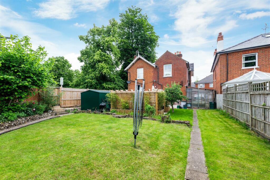 LADBROKE ROAD, 19- (2).jpg