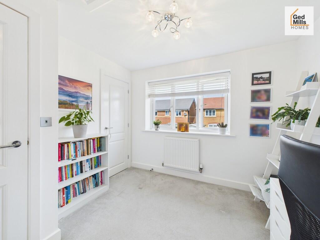 CAM04261G0-PR0084...