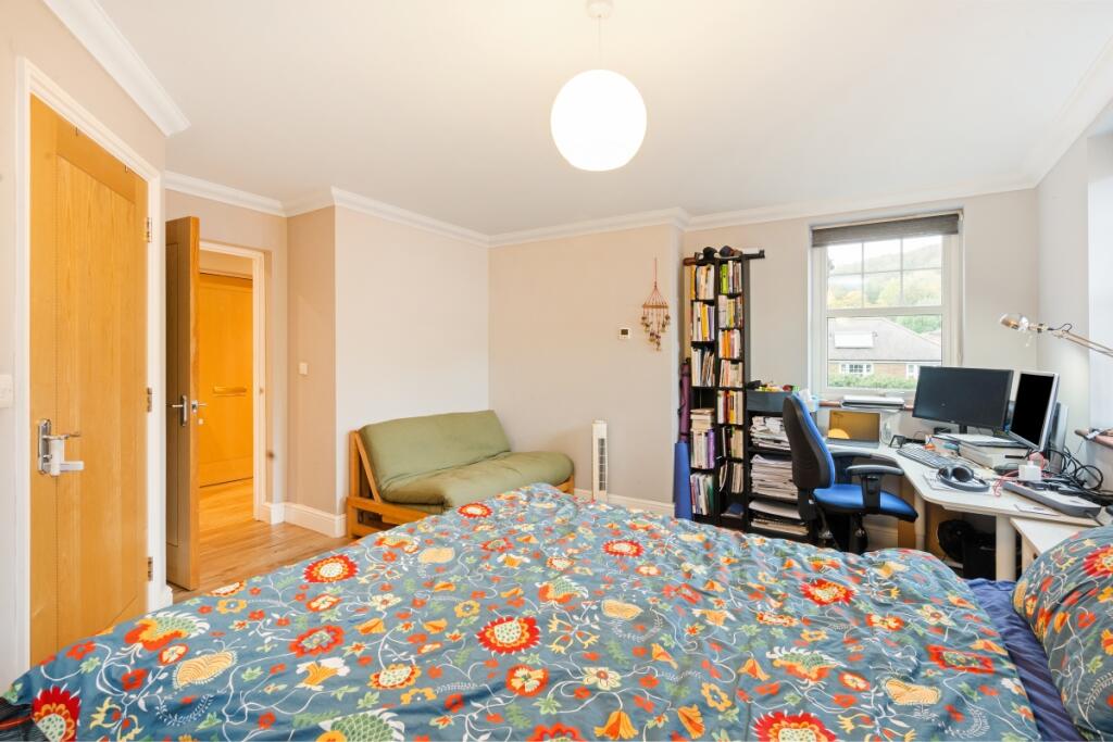 13 Churchview Clo...