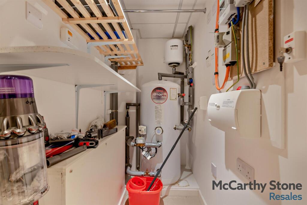 8668022-interior01-800.jpg