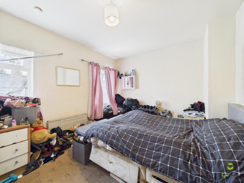 Presented by Kevin at EweMove Bexleyheath and Dart