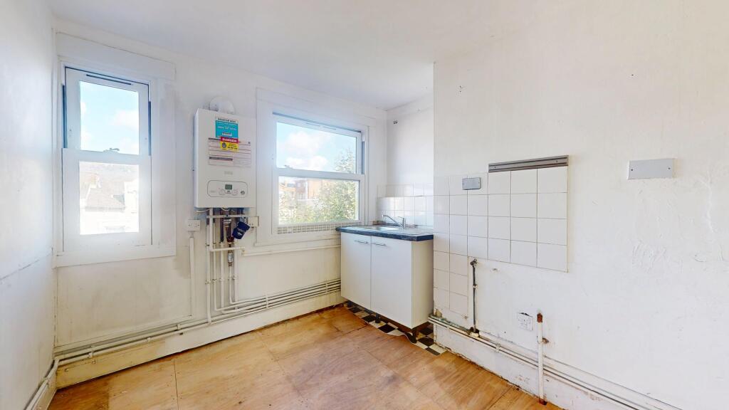 Flat C, 3 Dunsmure Road, Hackney, London, N16 5PU