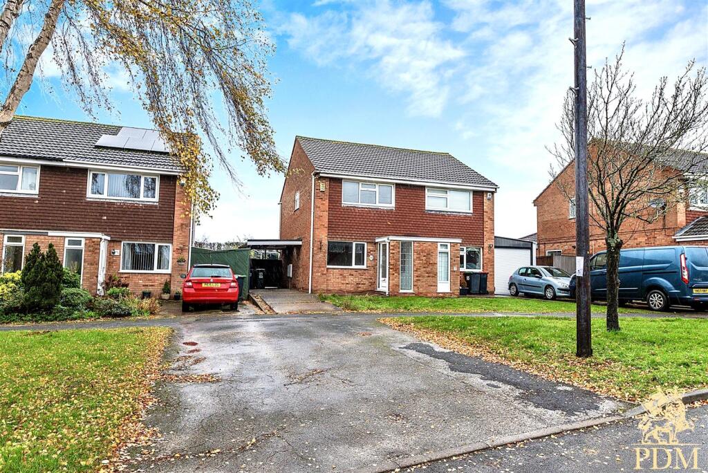 93 Latimer Drive, Bramcote (7 of 23).jpg