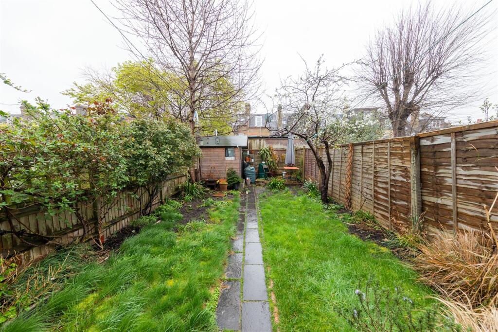 Chewton Road, E17