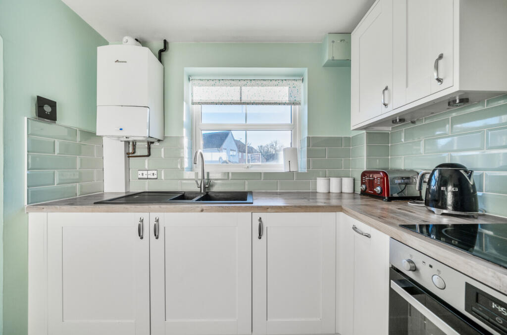 6926f382a5a54138517846925d26e7a4bb