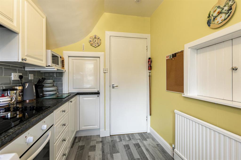 17 Woodside Place Galashiels 17.JPG