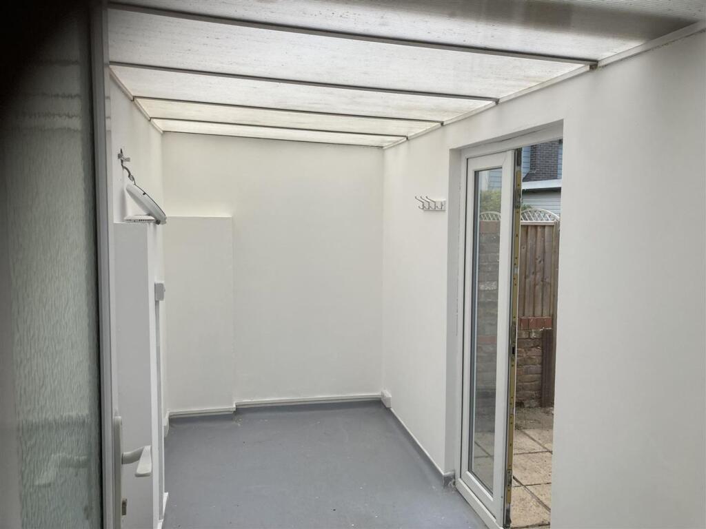 Marine Drive West BH25