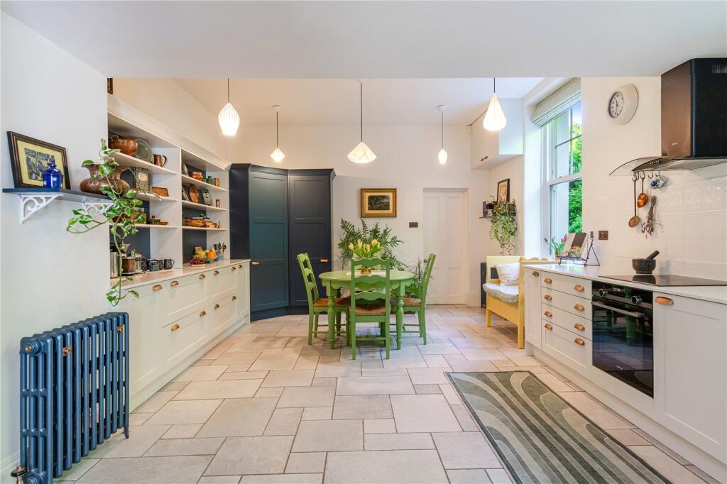 Kitchen/Breakf. Room