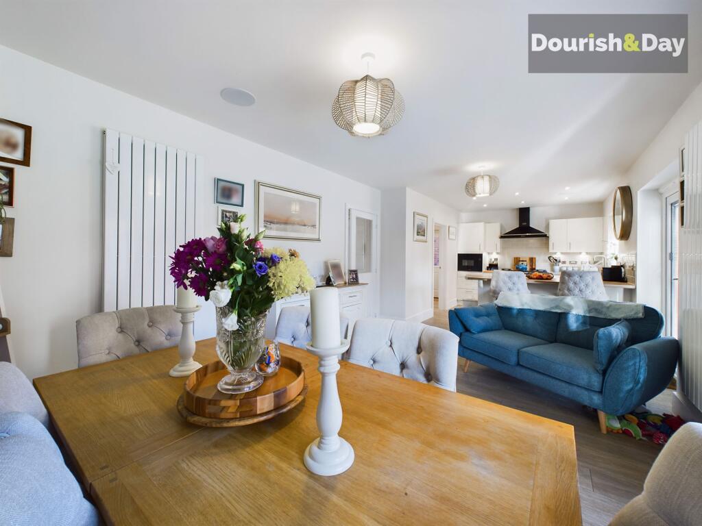 Contemporary Living Kitchen