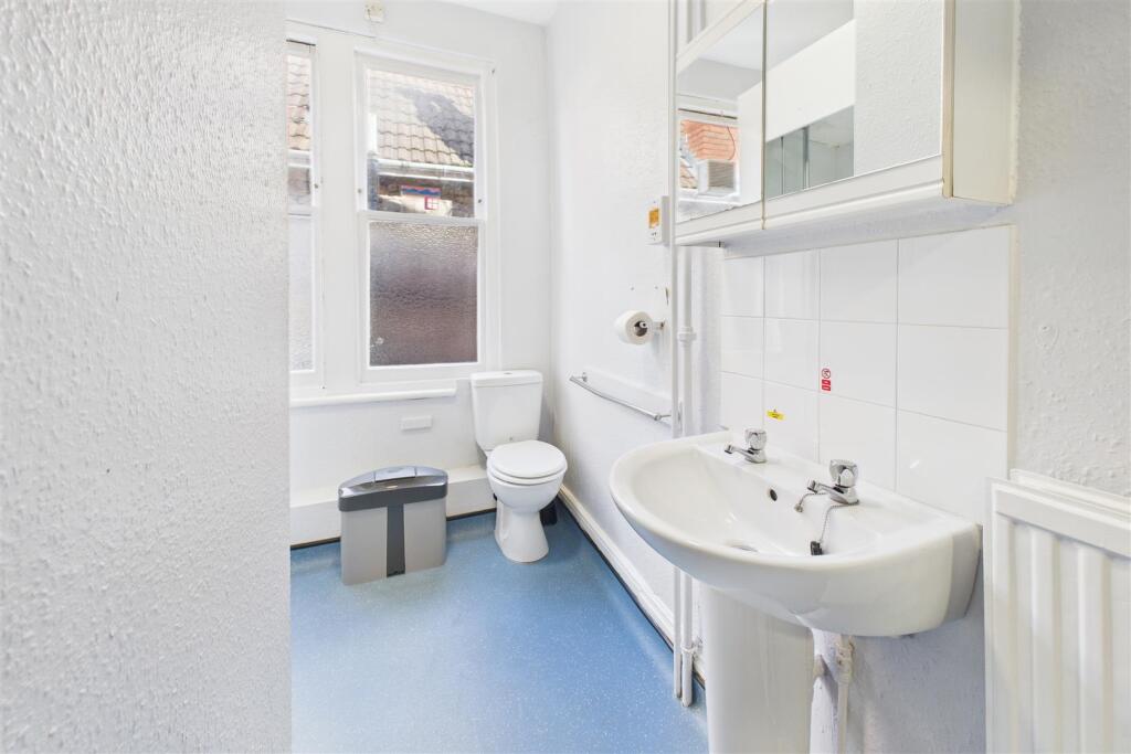 121 Redland Road, Redland, Bristol, BS6 6QX | Free