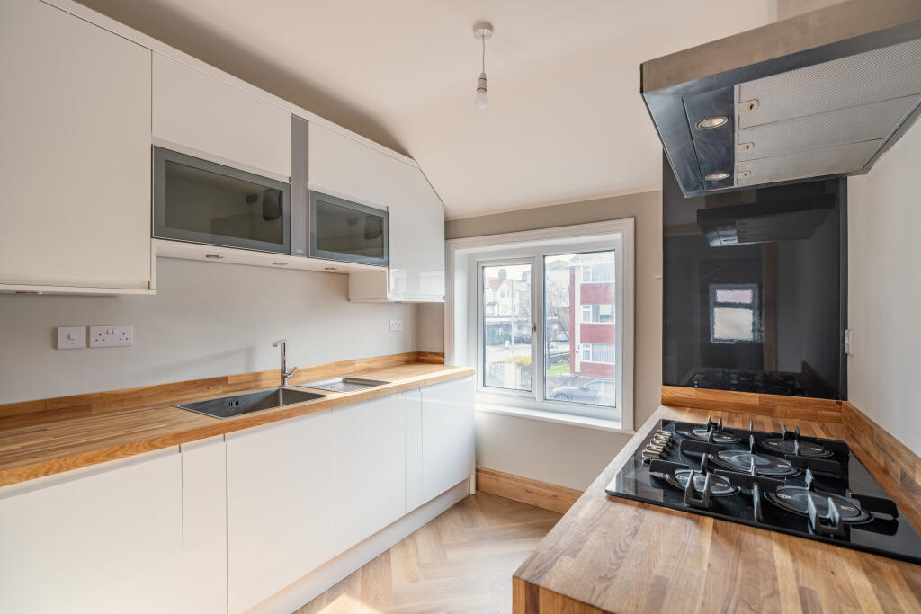 Melon-Media-5 T202506121212.jpg