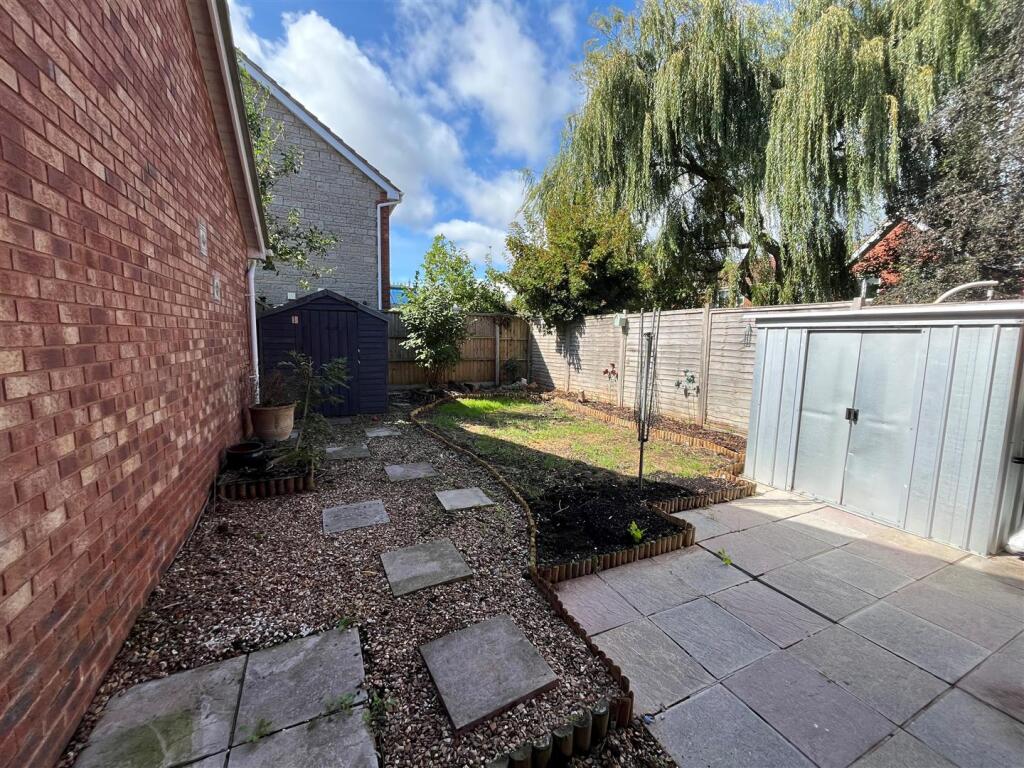 Garden 2.jpg