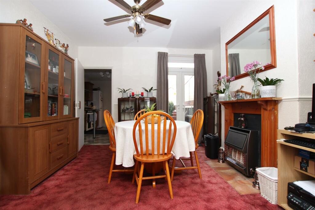 Dining Room.JPG