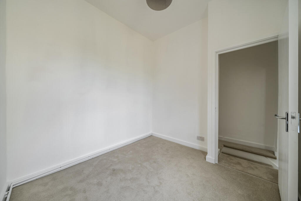 1323909-3-686e55d...