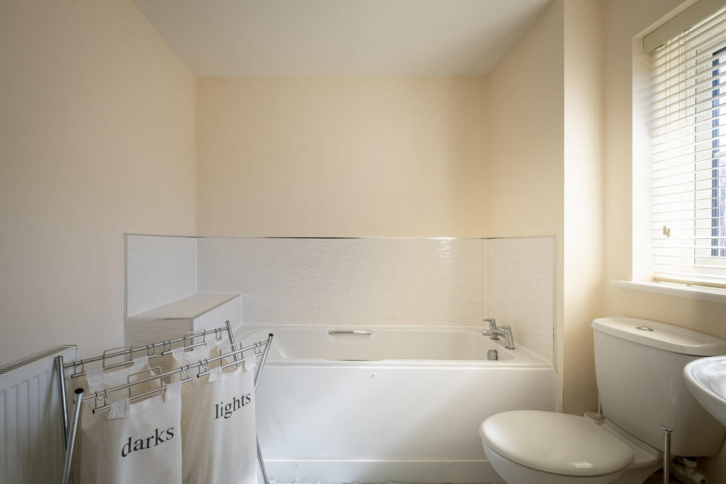 TamariskDrive-Bat...