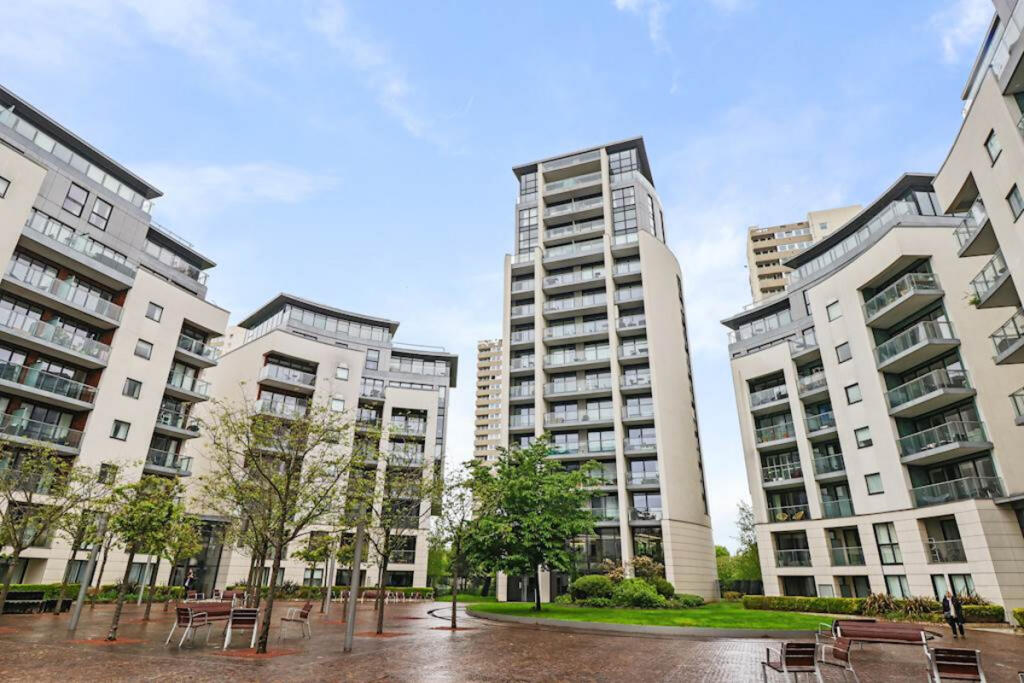 Pump House Crescent, Brentford, TW8