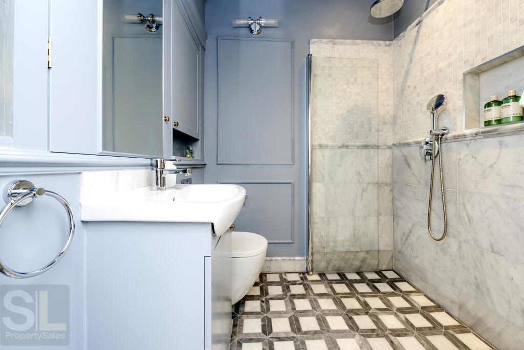 3&#64;16 st georges drive-0439