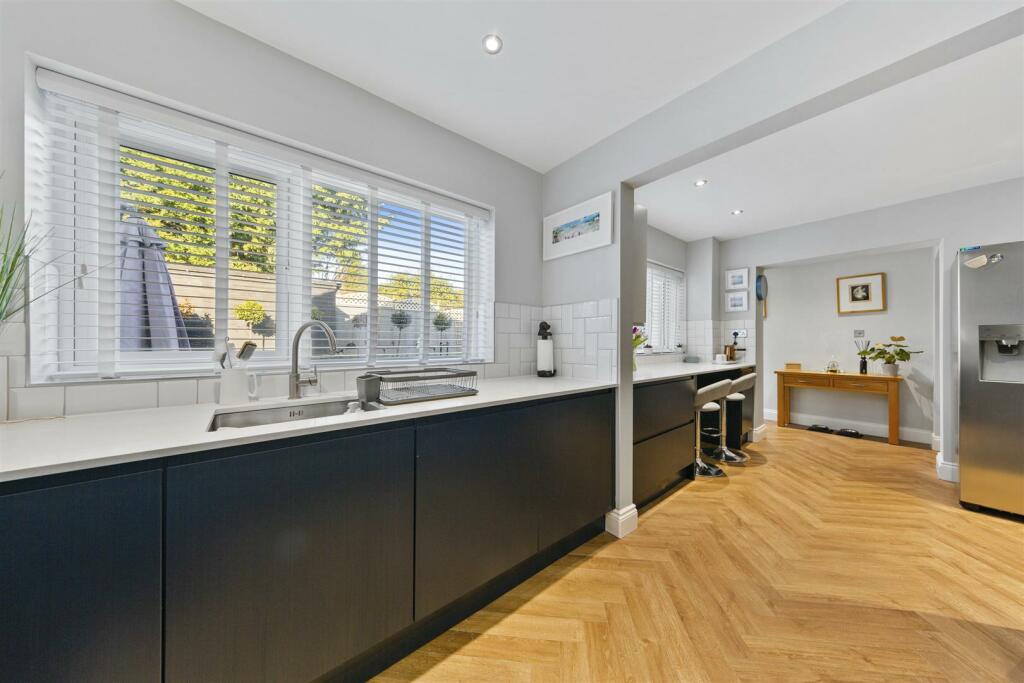 Kitchen/breakfast Room