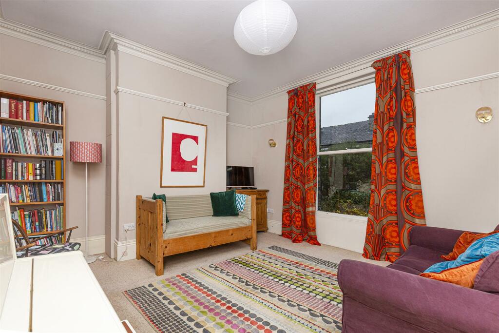 Bramleys Estate Agents - Forrest Avenue - Marsh (3