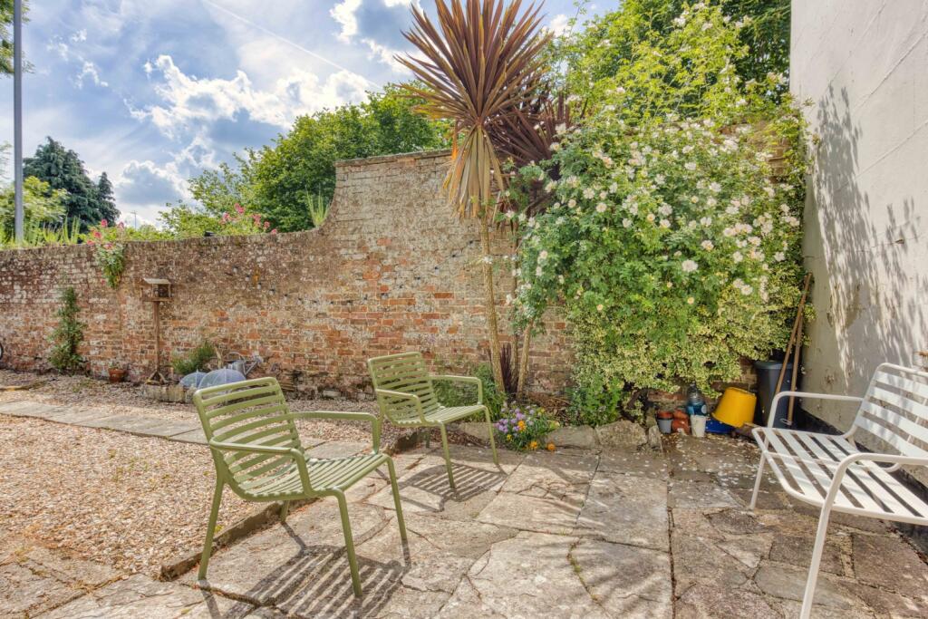 Ewemove Taunton - Kingston Road (8)