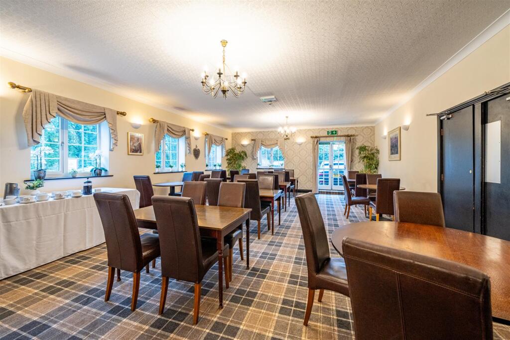 24235 East Ayton Lodge Hotel-028.jpg