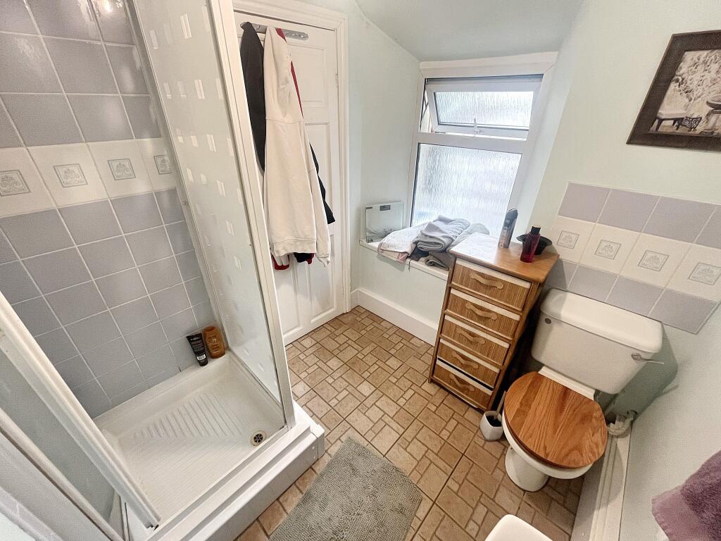Shower2