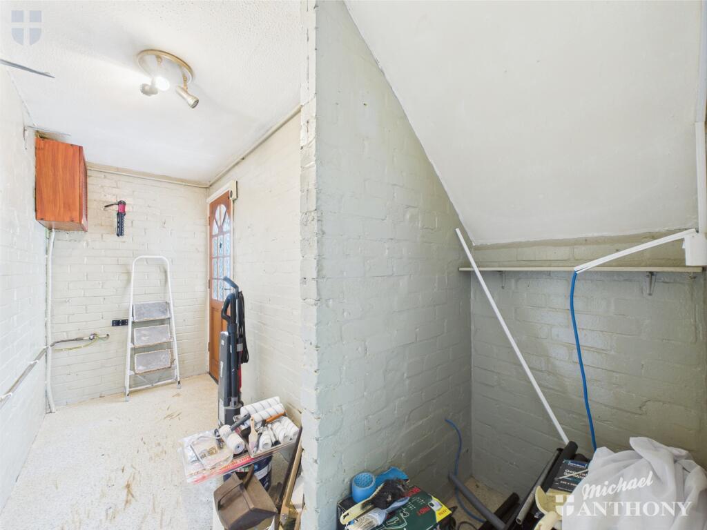 CAM03218G0-PR0665-STILL007