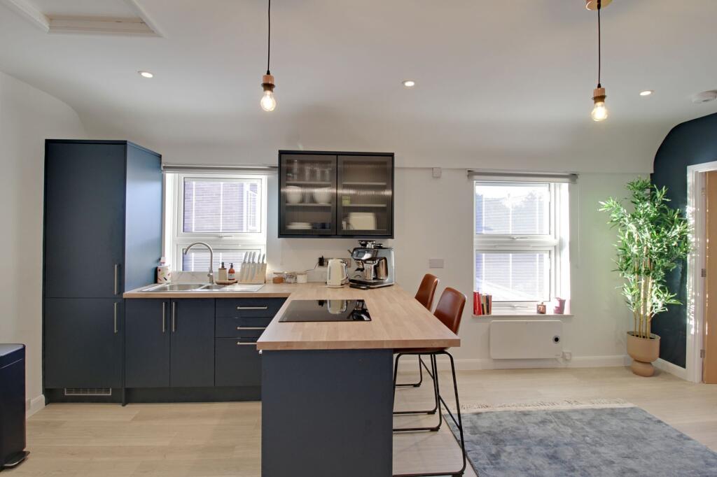 Open Plan Kitchen / Living Room